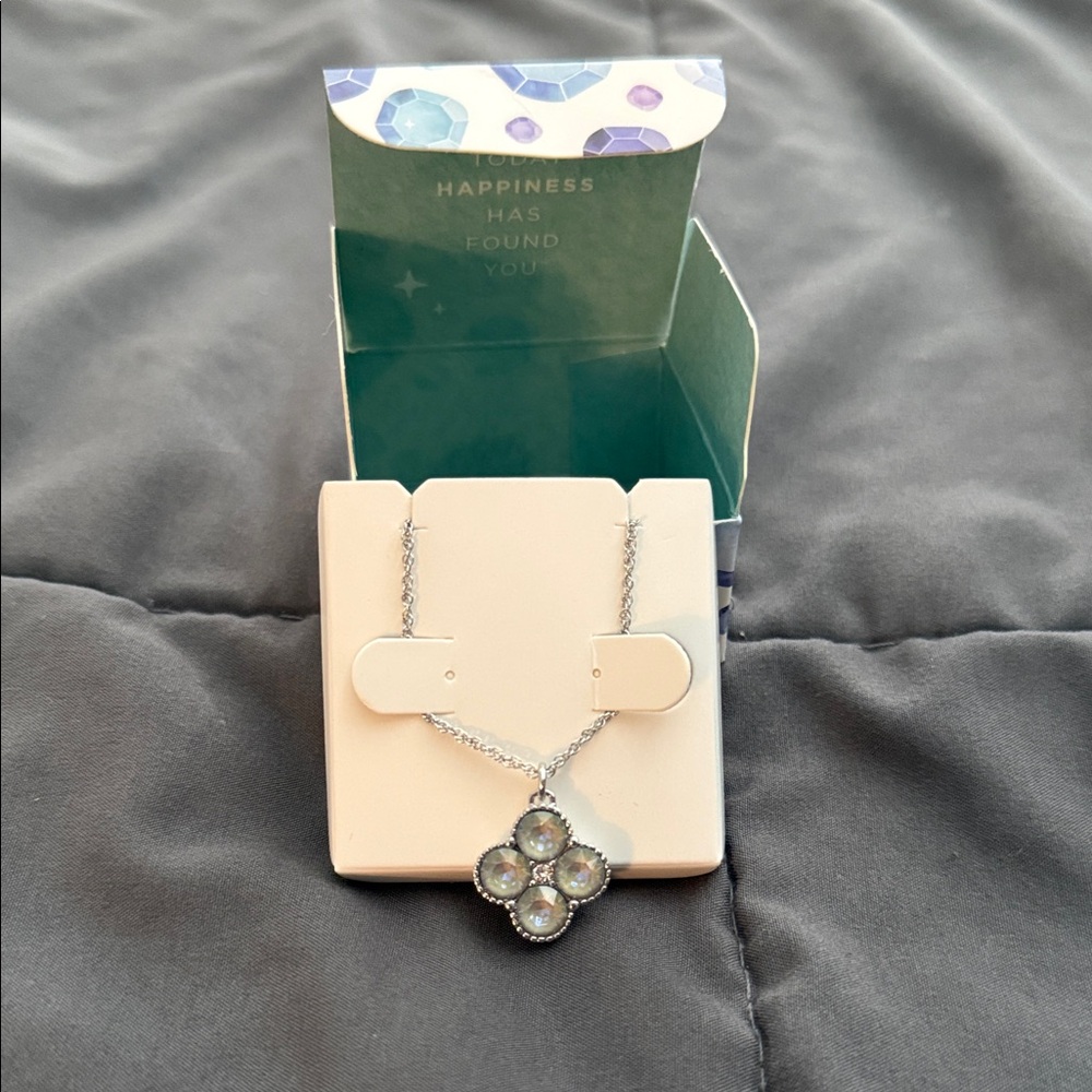 Origami Owl Iridescent Silver and Blue Stone Clover Necklace